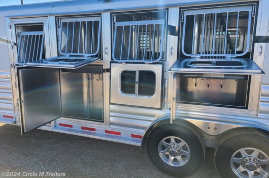4 Horse Trailer - 2024 Platinum Coach 4HGN w/ 4' SW MANGERS & Dressing Room available New in Kaufman, TX