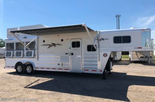 3 Horse Trailer - 2024 Platinum Coach Outlaw 3 Horse 10' 8" SW Outlaw SLIDE OUT w/ 72" Sofa! available New in Kaufman, TX