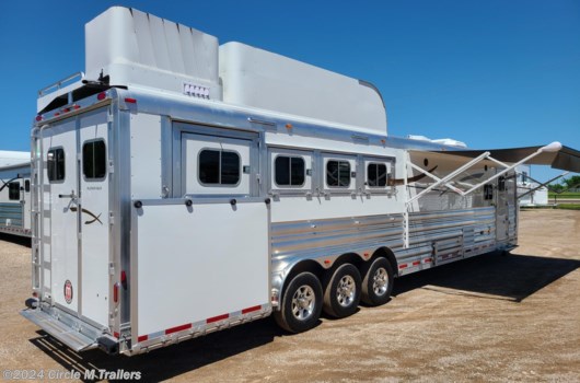 4 Horse Trailer - 2025 Platinum Coach Outlaw 4H 16' 6" side/slide WI-FI Smart TV's!! OUTLAW available New in Kaufman, TX