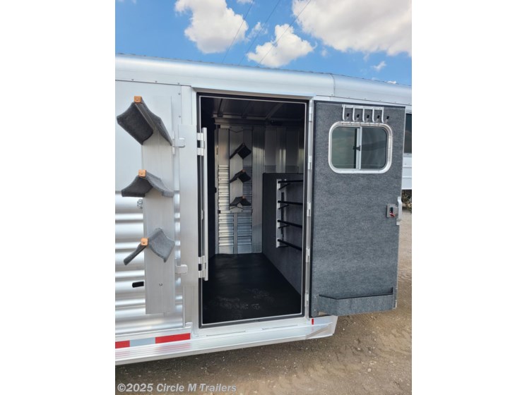7x22 Cattle/Livestock Trailer for sale | New Platinum Coach 22' Stock ...