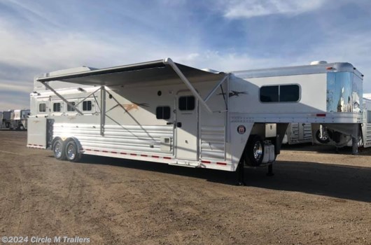 4 Horse Trailer - 2023 Platinum Coach Outlaw 4 Horse 13'8" SW Outlaw SIDE LOAD SLIDE OUT available New in Kaufman, TX