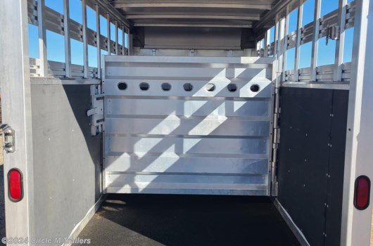 2 Head Livestock Trailer - 2003 EBY Maverick 13' Stock, TWO SECTIONS available Used in Kaufman, TX