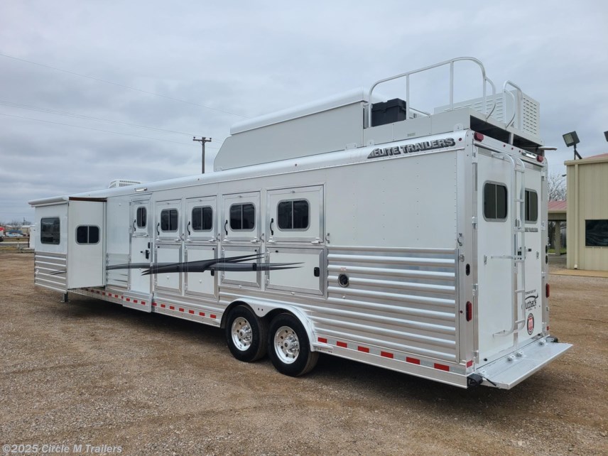 Used 2023 Elite Trailers Side Load Slant 5 Horse Side-Slide-Air Ride Couch &amp; Dinette available in Kaufman, Texas