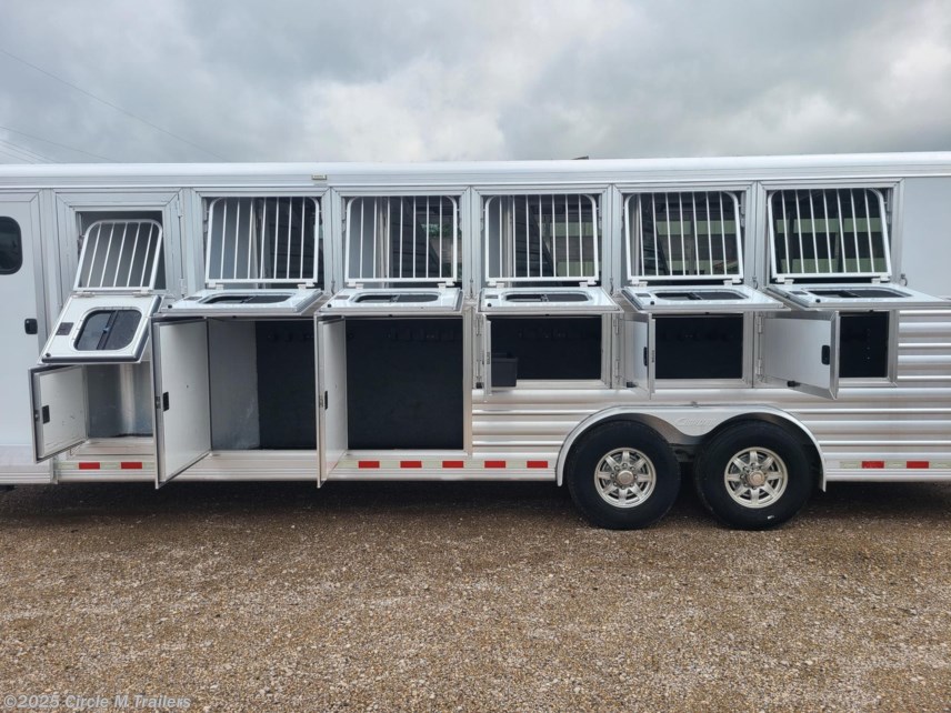 Used 2019 Cimarron Norstar 6H 8 Wide, Hydraulic Jack &amp; Mangers....CLEAN available in Kaufman, Texas