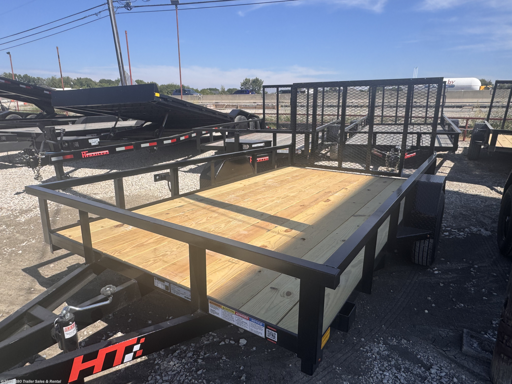 2027 HT Trailers