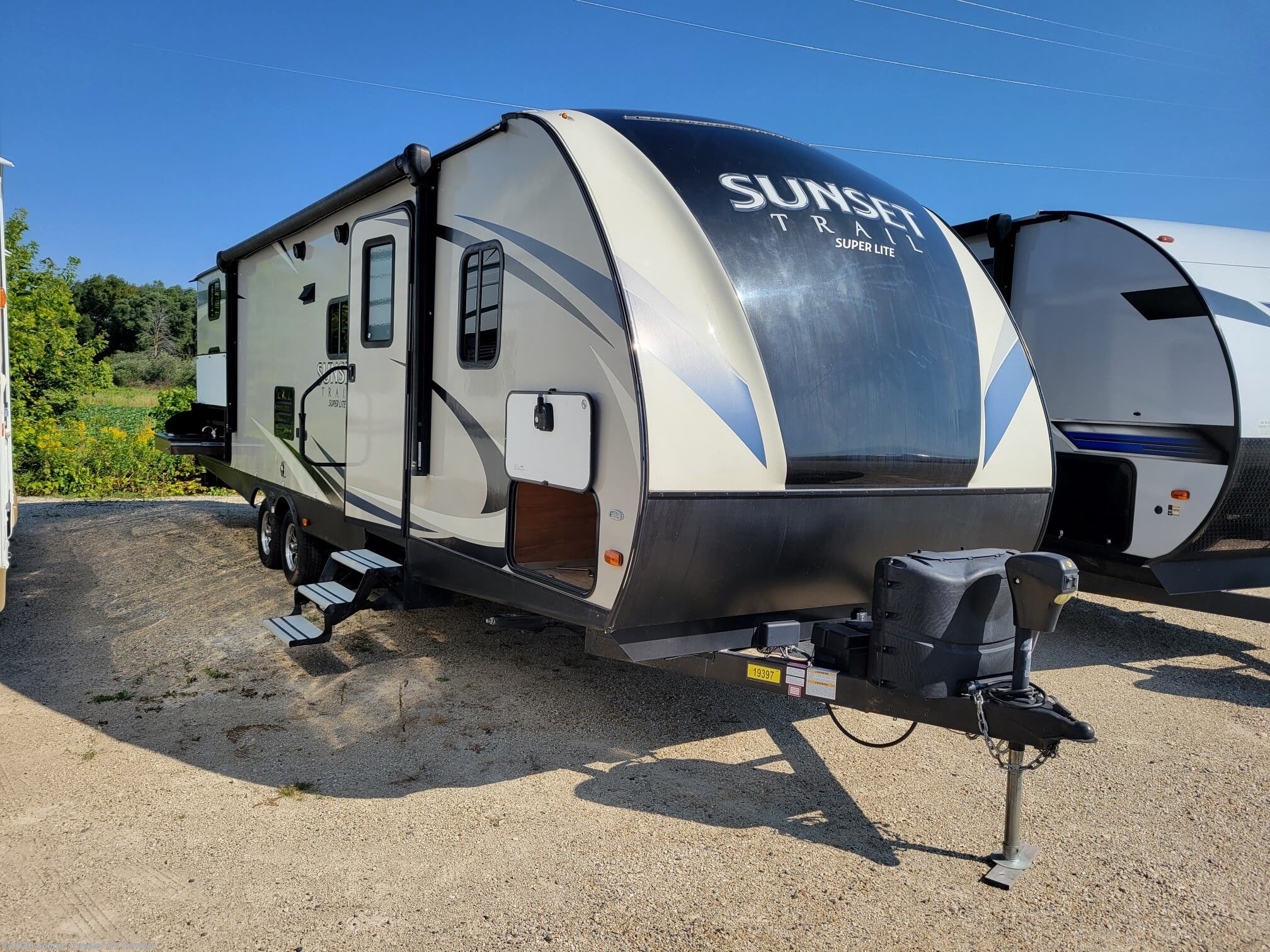 2018 CrossRoads Sunset Trail Super Lite SS289QB RV for Sale in Slinger