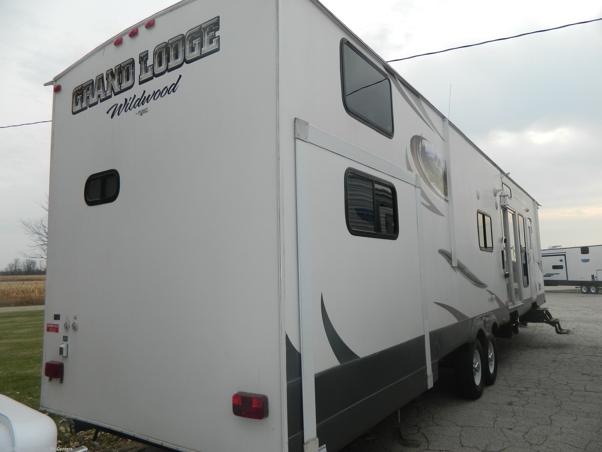 2013 Forest River Wildwood Grand Lodge 408LOFT RV for Sale in Slinger