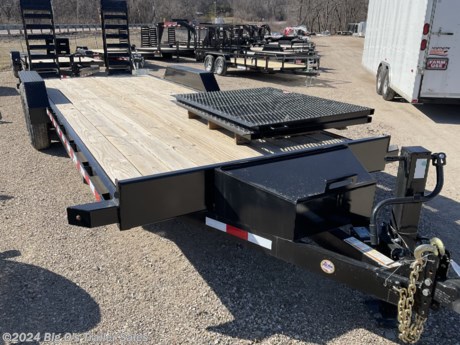 ET FEATURES

SELF ADJUSTING ELECTRIC BRAKES
16&quot; &quot;E&quot; RANGE 10 PLY TIRES (235/80R16)
16&quot; CROSSMEMBERS
TREATED WOOD DECKING
RUBRAIL AND STAKE POCKETS
21&quot;X5&quot; STAND UP RAMPS
LED LIGHTS
12K JACK
ADJUSTABLE COUPLER
SPRING ASSIST RAMP
PPG POLYURETHAN PRIMER &amp; PAIN

OPTIONS: A-FRAME TOOL BOX