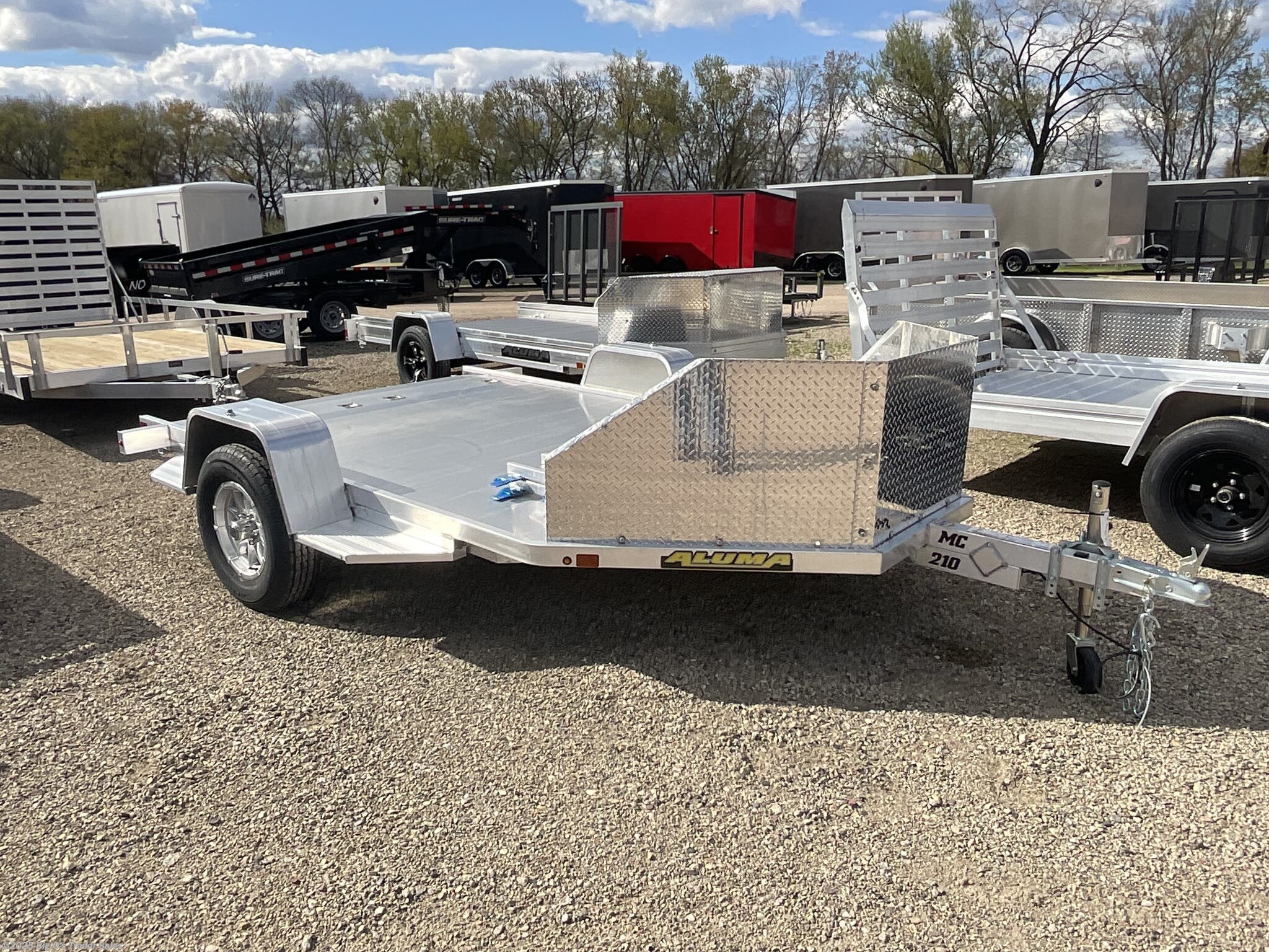 2025 Aluma MC210