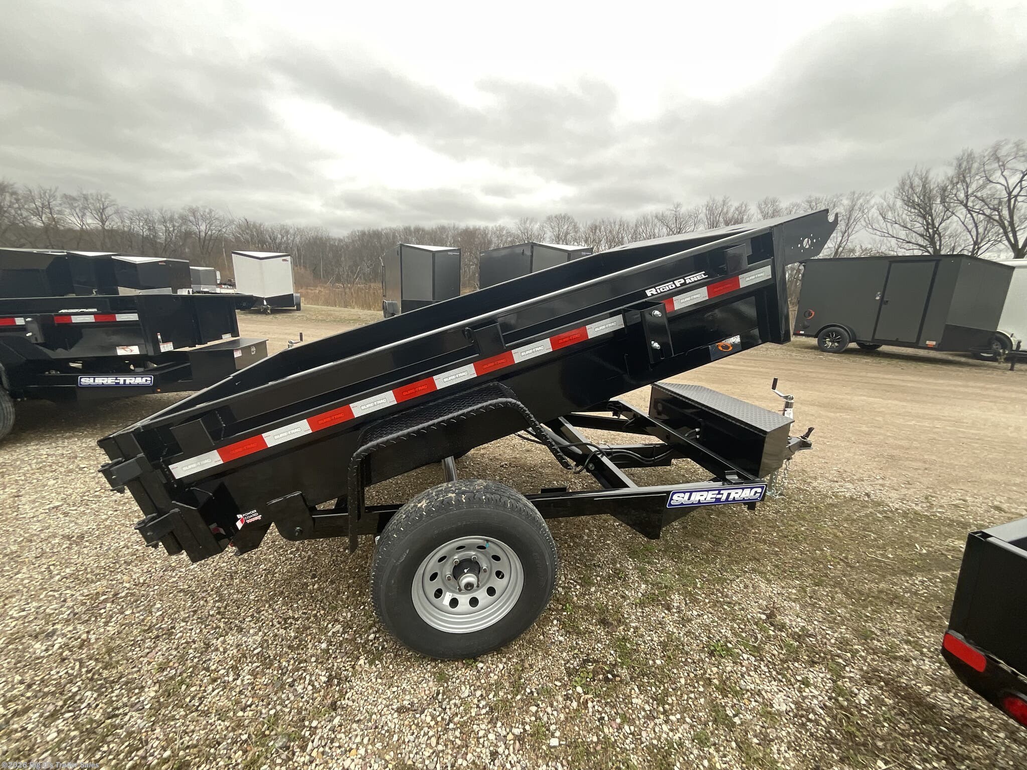 New 2025 Sure-Trac 5X8 LOW PROFILE HOMEOWNERS DUMP TRAILER ST6208D-B- available in Portage, Wisconsin