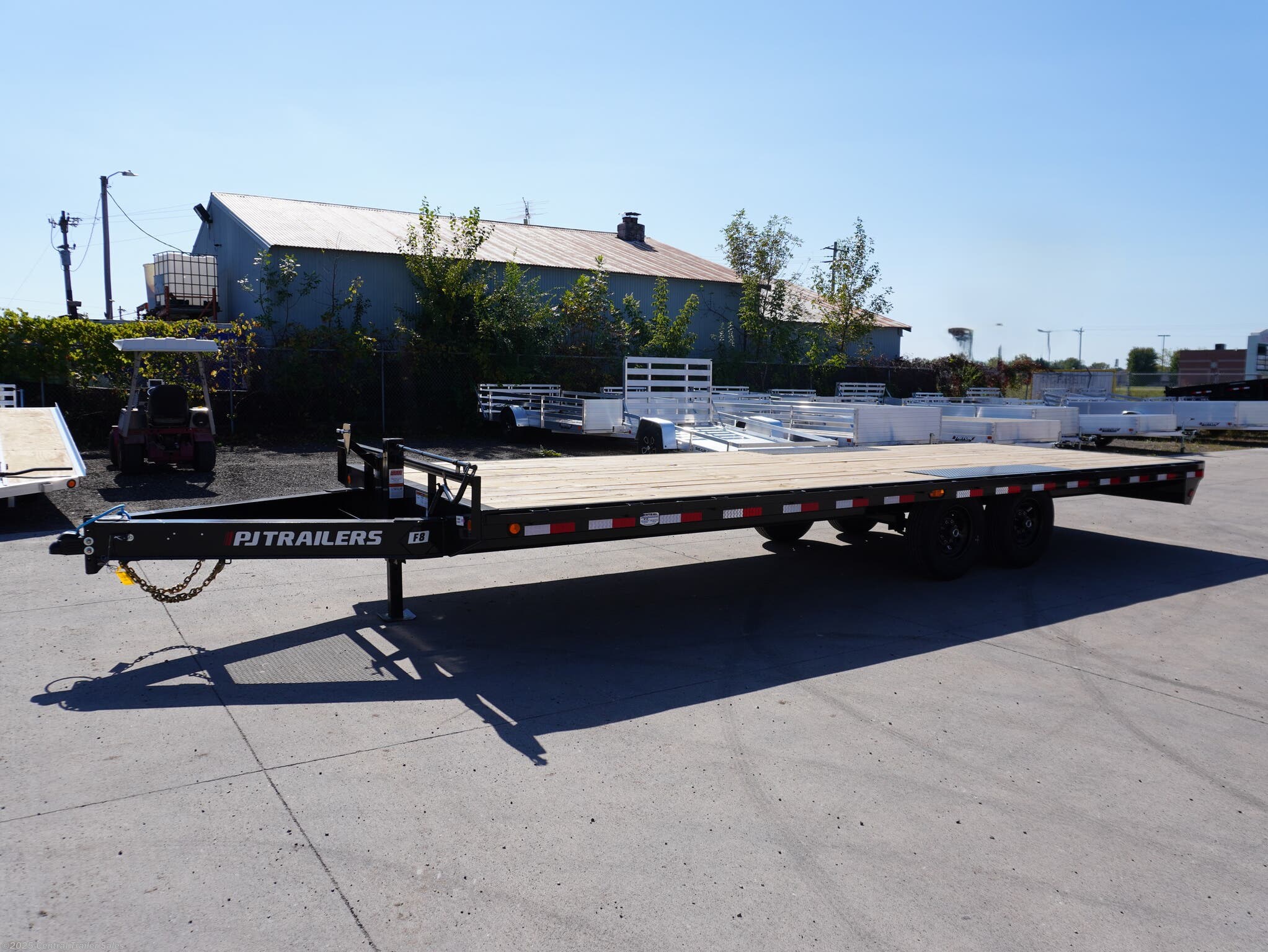 2026 PJ Trailers F8 24ft Deckover