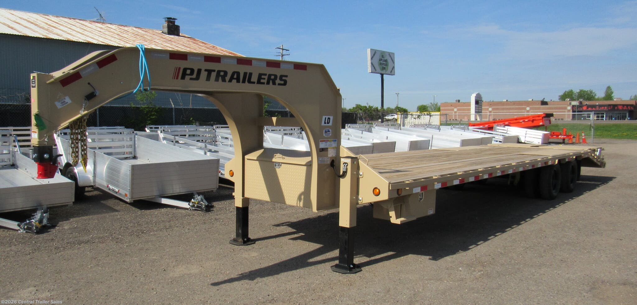 5196 - 2023 PJ Trailers Gooseneck (LD) Low-Pro Flatdeck with Duals  Equipment Trailer for sale in East Bethel MN