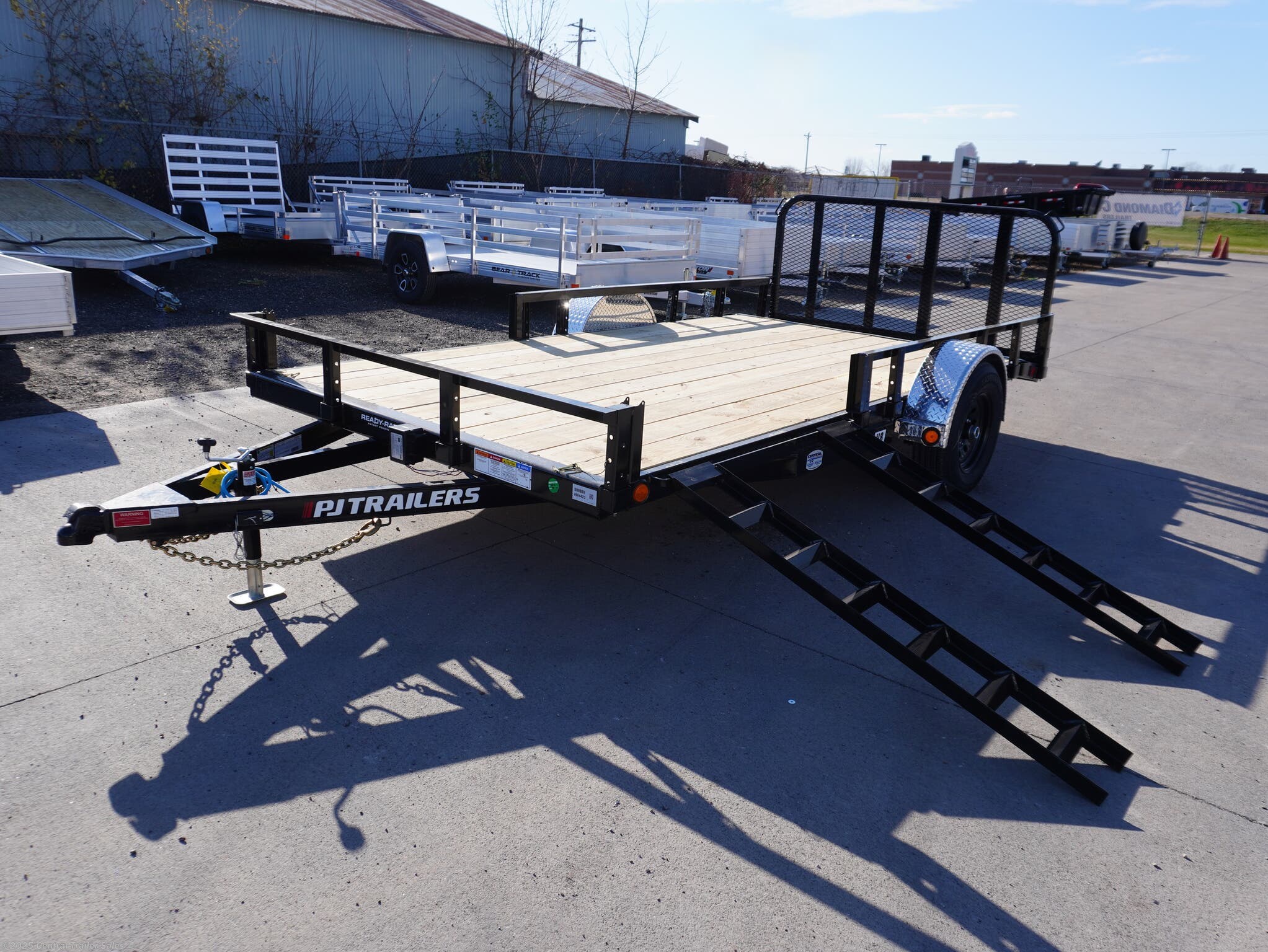 2026 PJ Trailers U8 83"x14ft Utility