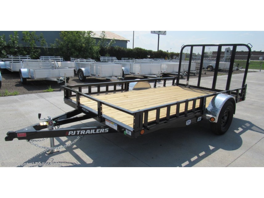 New 2025 PJ Trailers Utility available in East Bethel, Minnesota