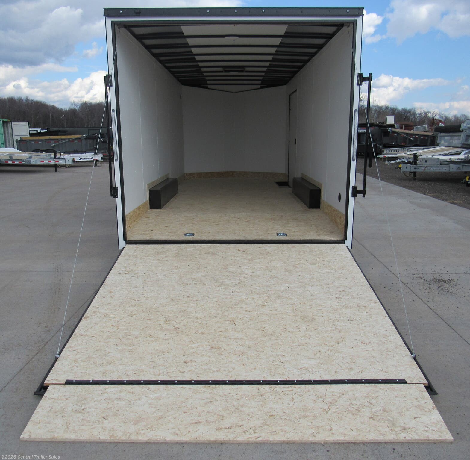 New 2026 Discovery Trailers SE 8.5x20 Enclosed Car Hauler available in East Bethel, Minnesota