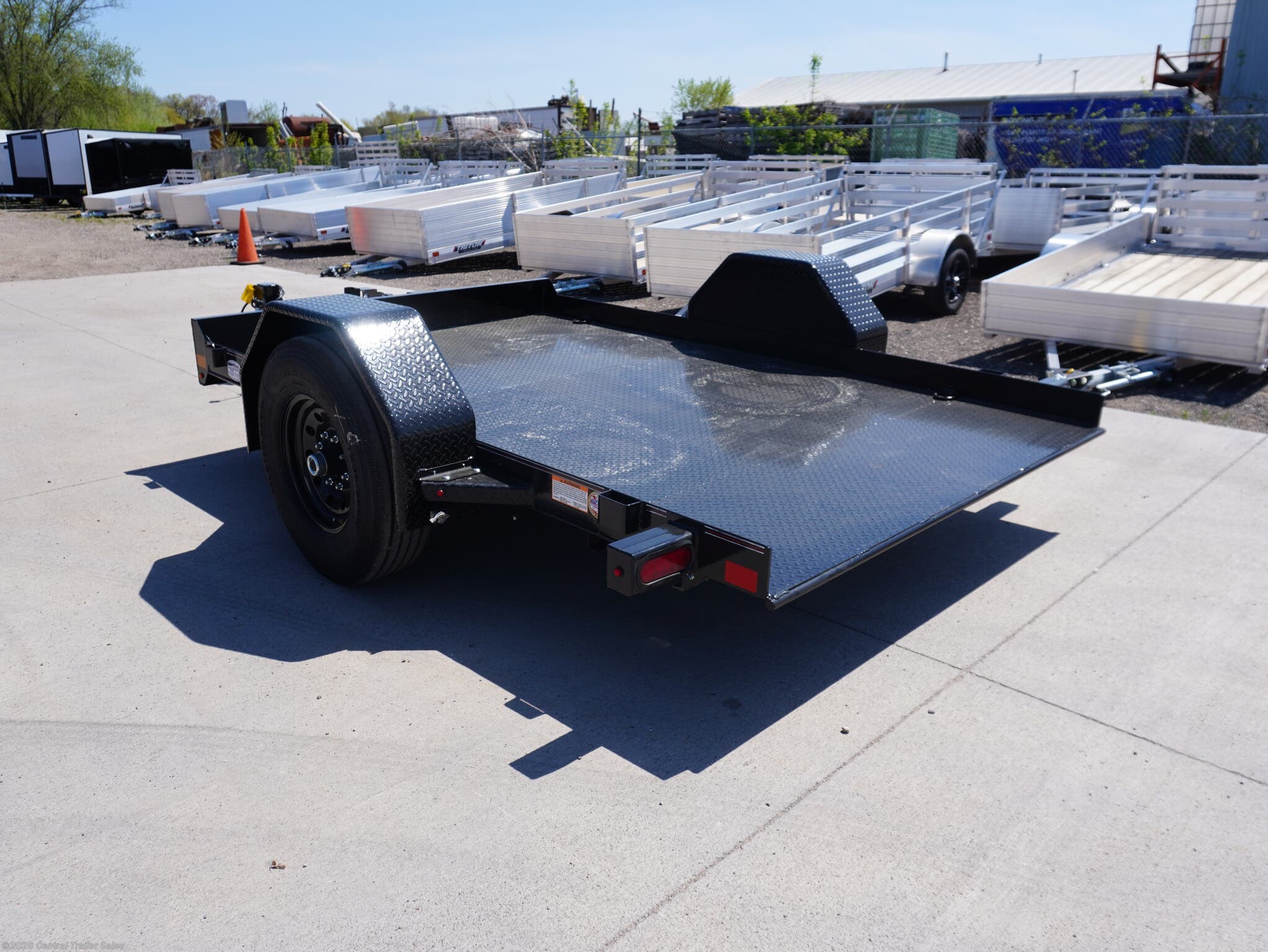 2025 DSA 107 77"x10ft Tilt by Diamond C from Central Trailer Sales in East Bethel, Minnesota
