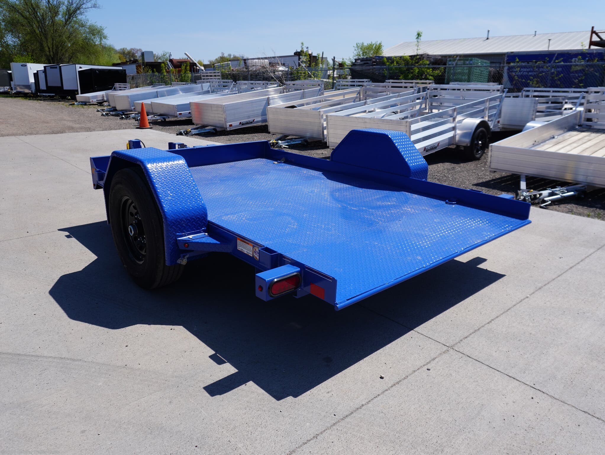 2025 DSA 107 77"x10ft Tilt by Diamond C from Central Trailer Sales in East Bethel, Minnesota