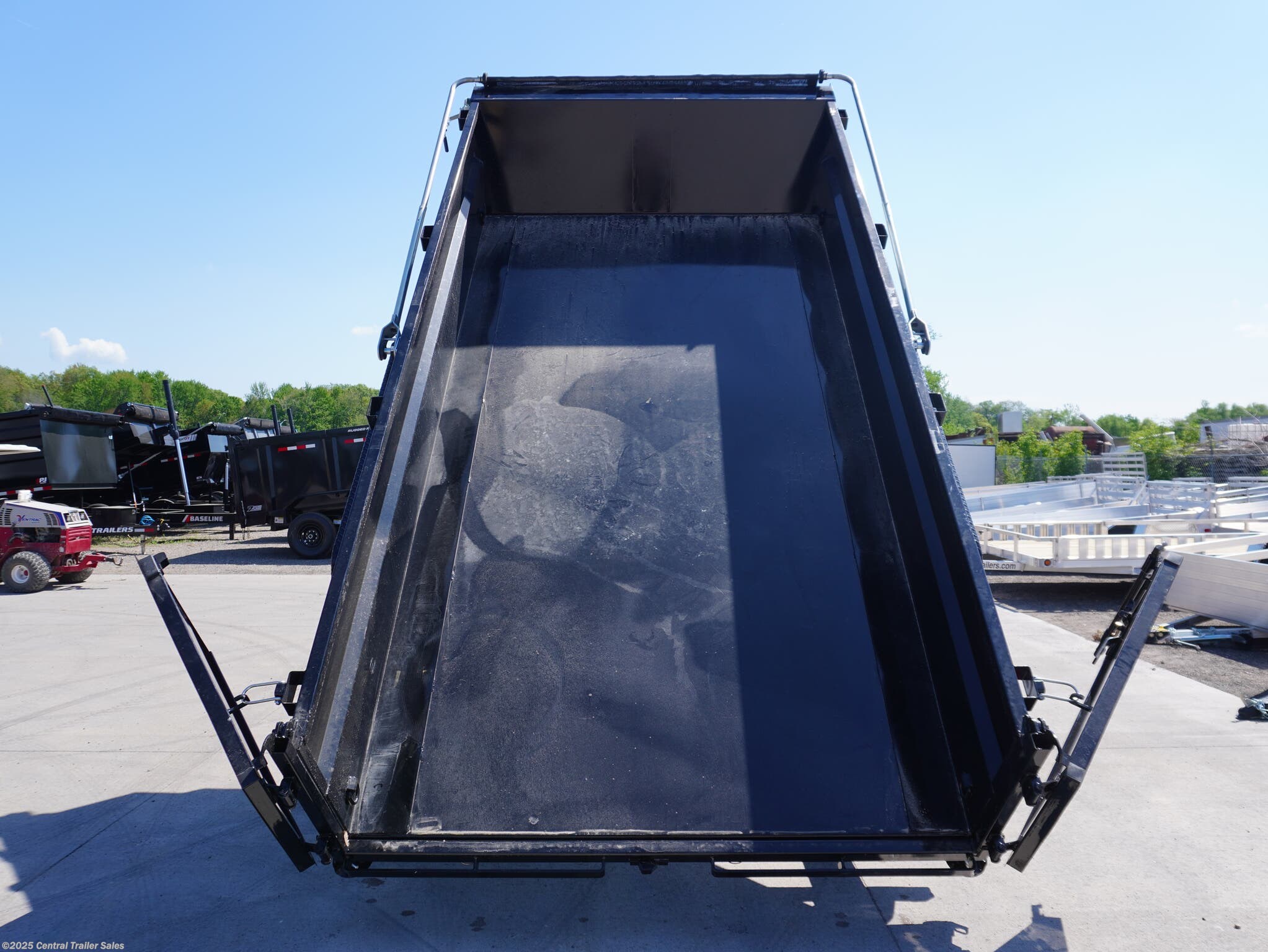 New 2026 PJ Trailers DT1 14ft Dump available in East Bethel, Minnesota