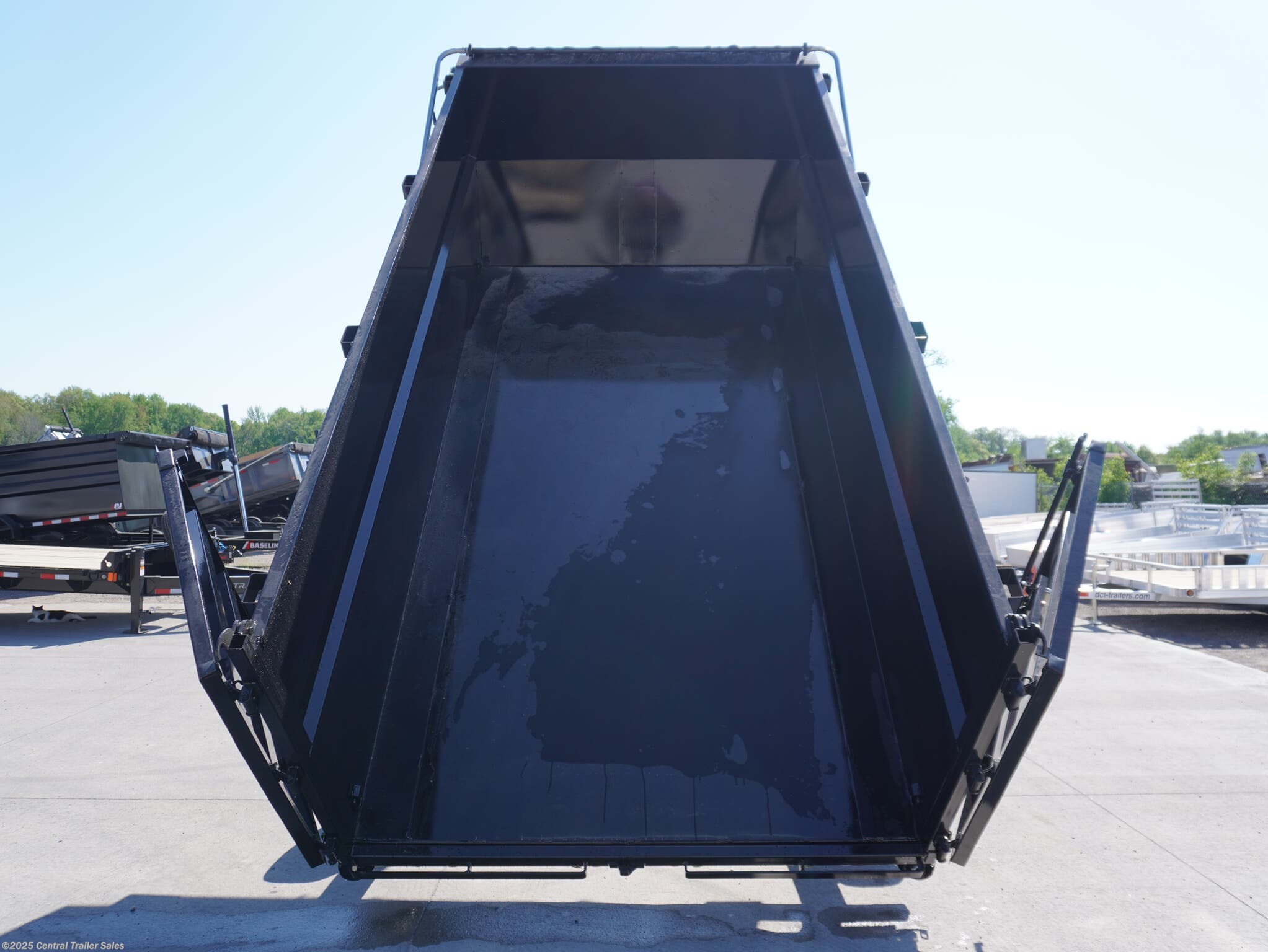 New 2026 PJ Trailers DT1 14ft Dump available in East Bethel, Minnesota