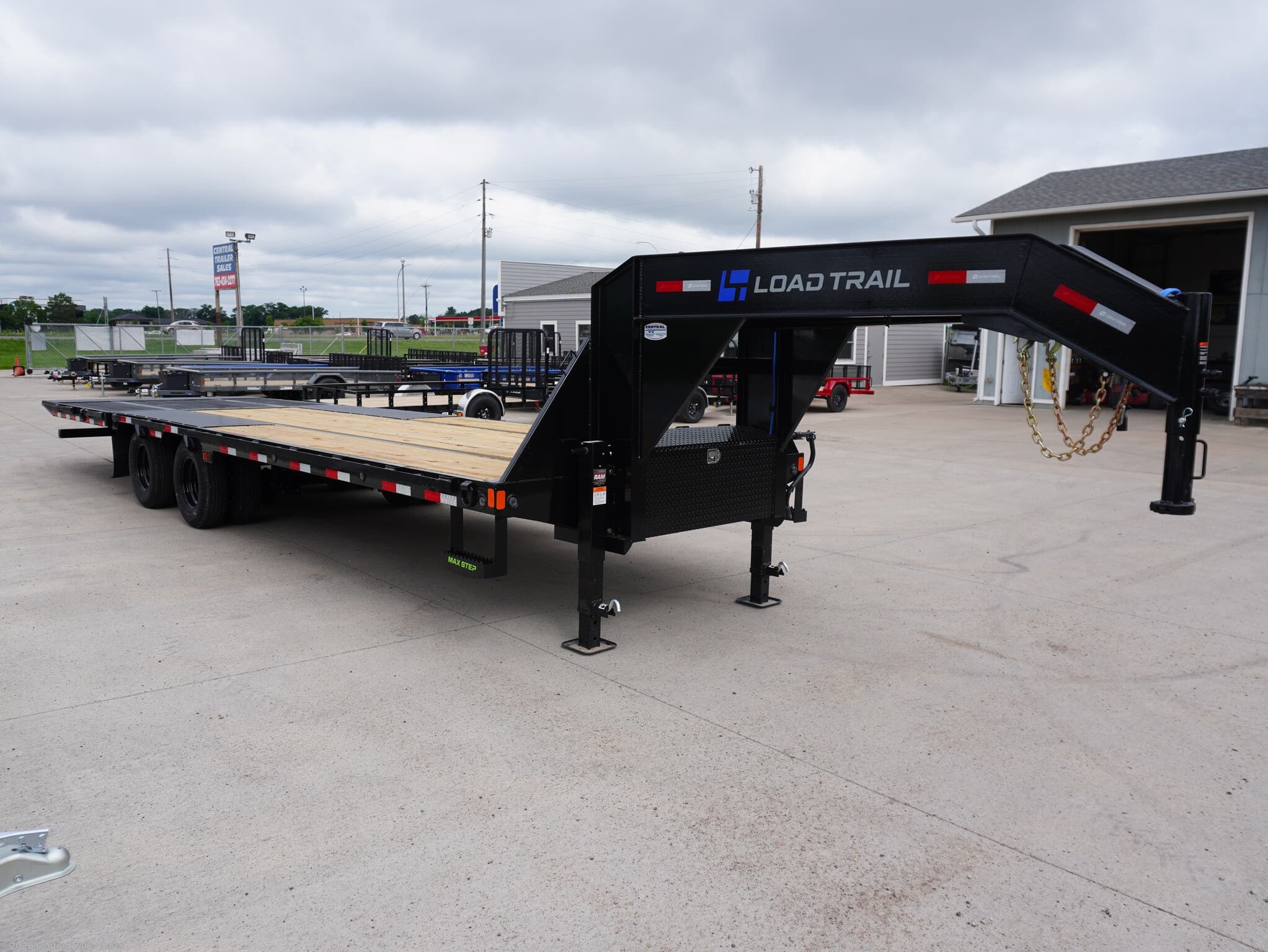2025 Load Trail GL 30ft Gooseneck Deckover - New Deckover/Flat Deck Trailer for sale by Central Trailer Sales in East Bethel, Minnesota