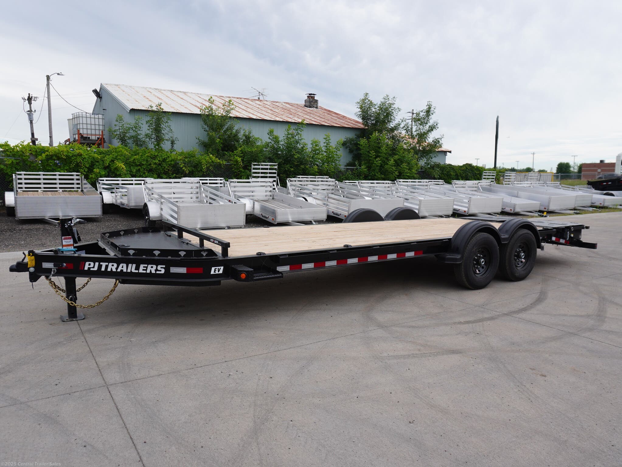 2026 PJ Trailers EV 22ft Equipment Trailer