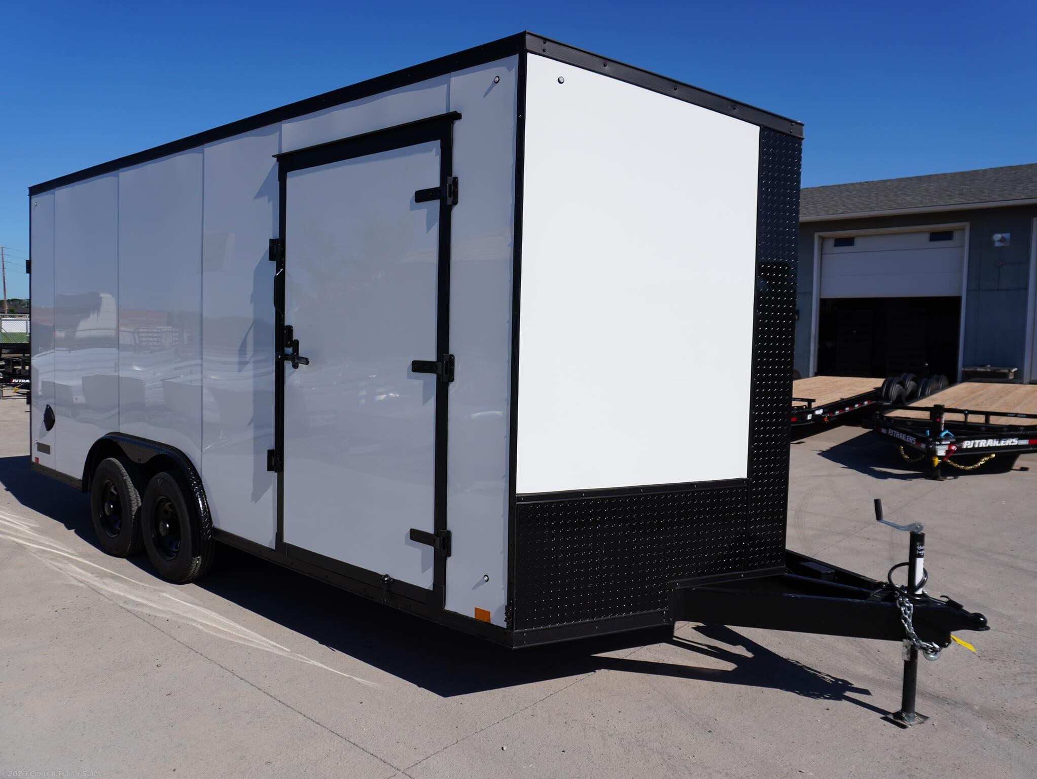 2026 Discovery Trailers SE 8.5x18 Enclosed Car Hauler - New Car Hauler Trailer for sale by Central Trailer Sales in East Bethel, Minnesota