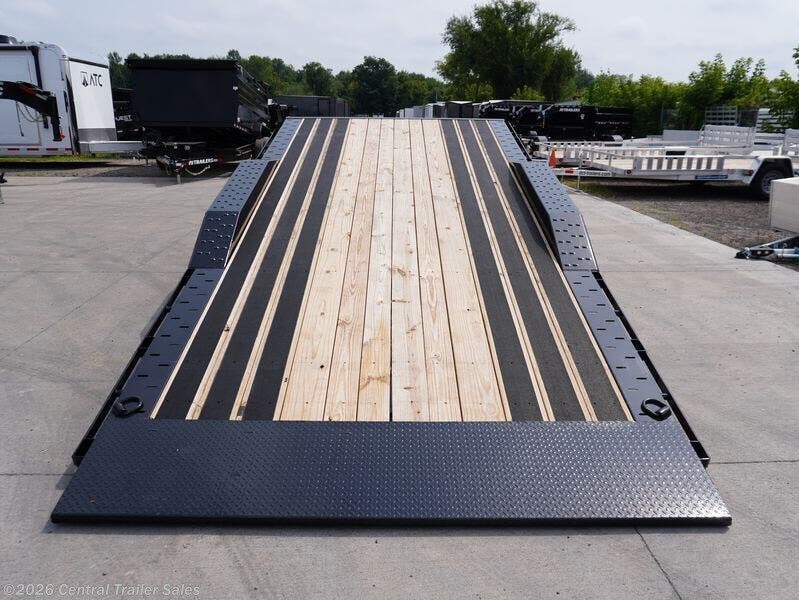 New 2025 Diamond C HXD 210 22ft Tilt available in East Bethel, Minnesota