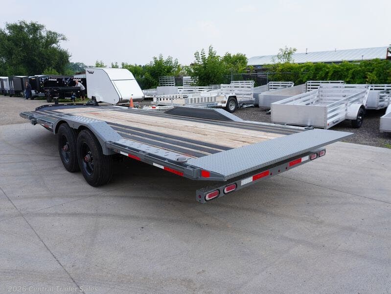 2025 HXD 210 22ft Tilt. by Diamond C from Central Trailer Sales in East Bethel, Minnesota