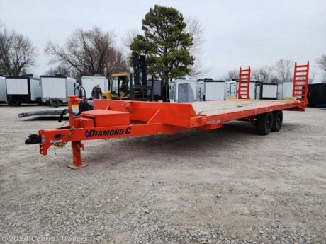 STANDARD FEATURES
Diamond C 22&#39;X102&quot;, (2) 6K Axles, Electric Brakes, Leaf Spring Suspension, I=Beam Cross Member on 16&quot; centers, 12K Drop Jack, 2 5/16 Coupler, Spare Mount / Front Center, 16&quot; Lockable Tongue Box, 36&quot; Dove Tail with Flip-up Knee Ramps, (2) Retractable Stair, Treated Wood Deck / Floor, 2 1/4&quot; Rub Rails with Stake Pockets &amp; Pipe Spools, Tie Downs, (4) Extra D Rings, 225/75R15 Tires, 6 Hole Black Wheels, Spare 6 Hole Black, Industrial Orange Paint, DOT LEDs, GDD Decals
