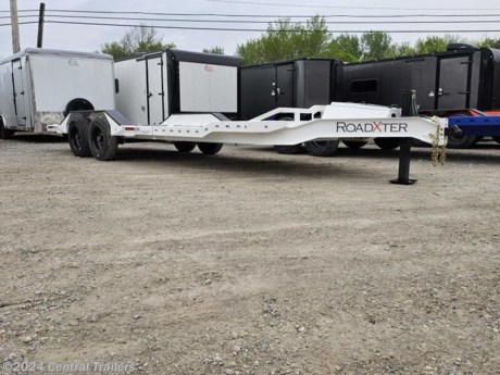 GTX22BP14K
GTX - 22&#39; x 102&quot; Gravity Tilt
2 - 7,000 lb. Electric Brake Torsion Axles
I Beam Frame &amp; Tongue
16&quot; Center Crossmembers 2&quot; Rub Rail with Spools 2&quot; Treated Wood
16&#39; Gravity Tilt Deck Adjustable 2 5/16&quot; Ball Coupler 3/8&quot; Safety Chains
1 - 10,000 lb. Drop Leg Jack LED Lights
Powder Coat Paint - Chalk White
4 - 18Ply Tires 235/75/R17.5 - Single Wheel
Pro Wood ( 22&#39; Trailer )
Single 12,000 Lbs. Hydraulic Jack
2 - Weld on D-Rings
NW - 10W Solar Panel
Black X-Liner Coated Fenders
Winch Assist Roller / Flow Valve