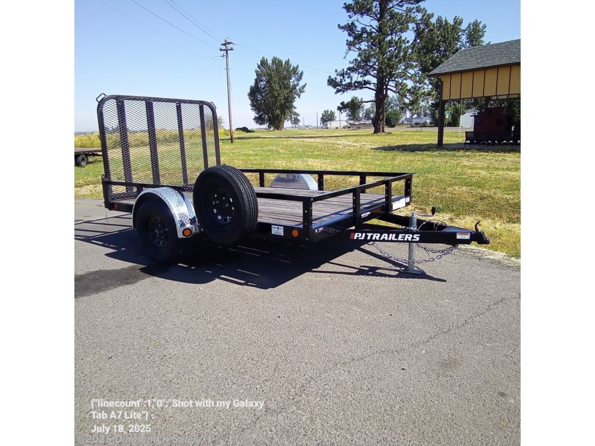New 2023 PJ Trailers Utility U7 77&quot; X 10&apos; available in Halsey, Oregon