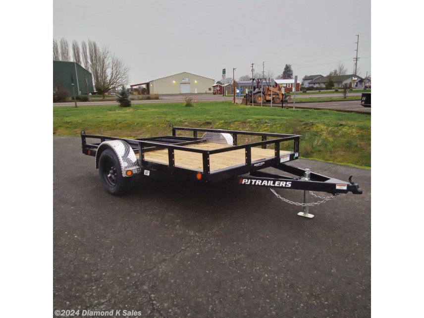 New 2024 PJ Trailers Utility U7 77&quot; X 10&apos; 3K available in Halsey, Oregon