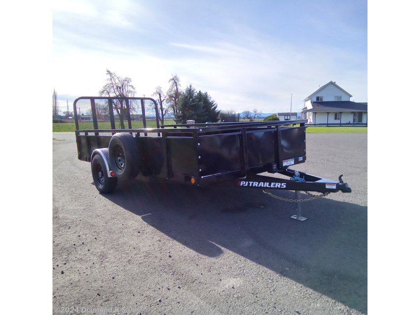 New 2024 PJ Trailers Utility U7 77 X 12&apos; 3k available in Halsey, Oregon