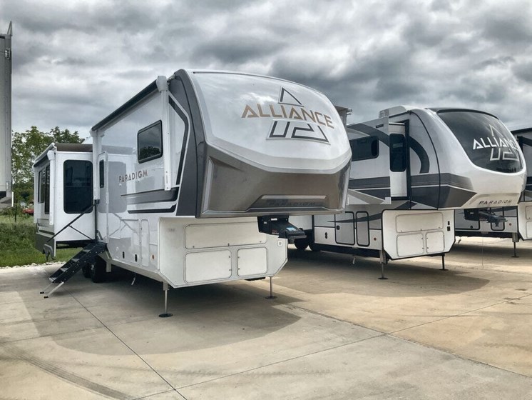 New 2025 Alliance RV Paradigm 310RL available in Strafford, Missouri