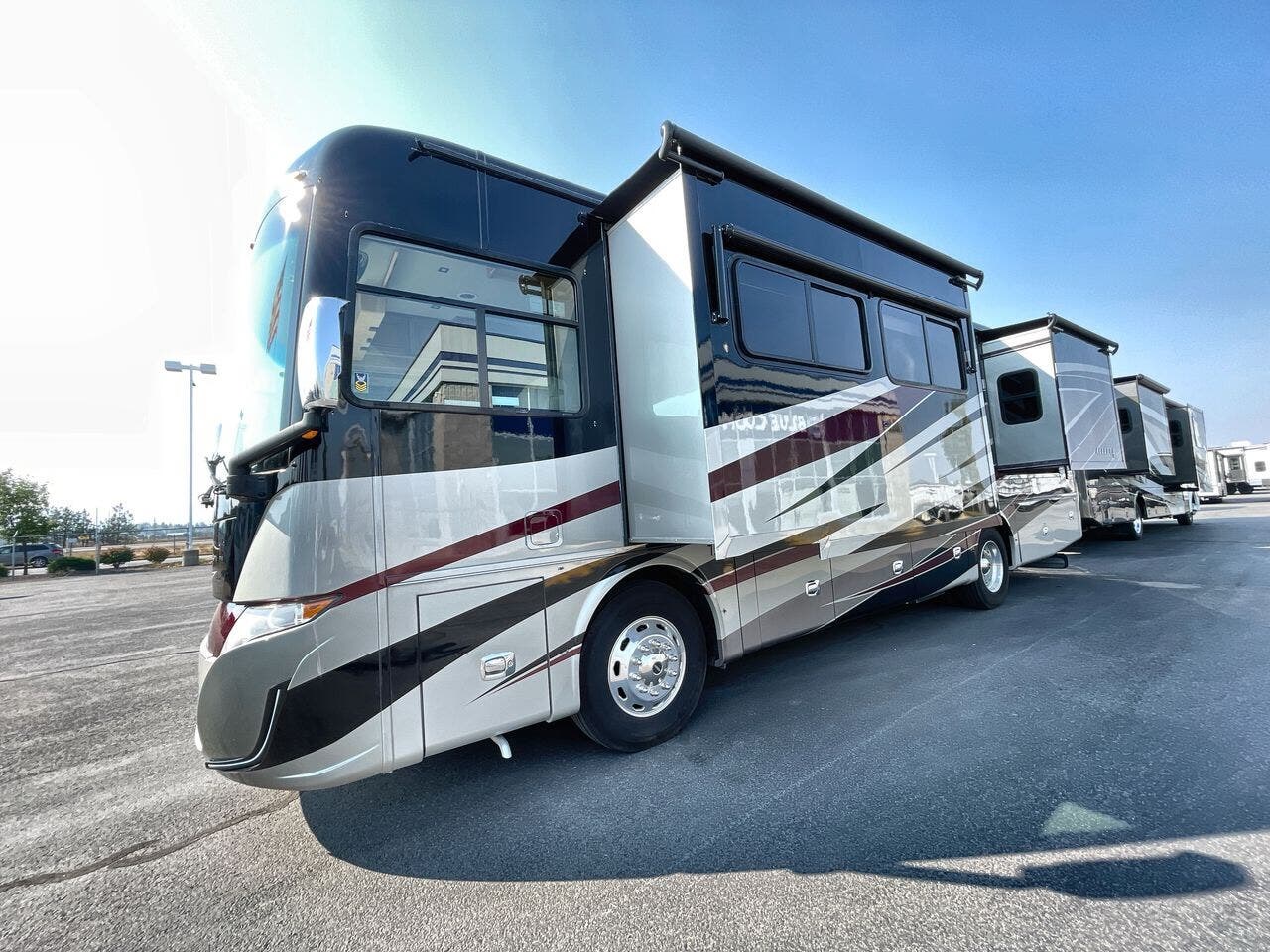 2019 Tiffin Allegro Red 33 AA RV for Sale in Strafford, MO 65757