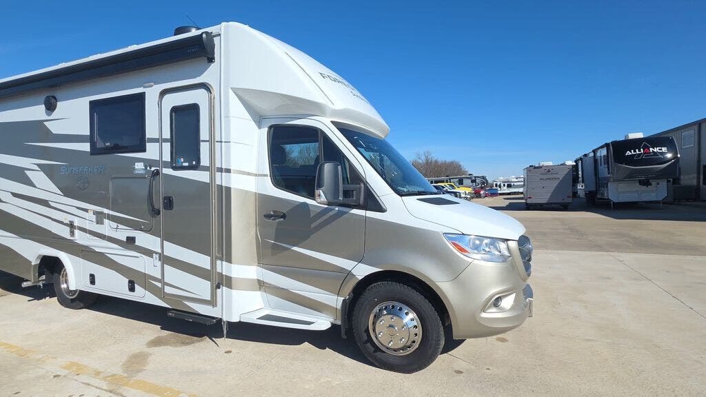 New 2026 Forest River Sunseeker MBS 2400BDS available in Strafford, Missouri