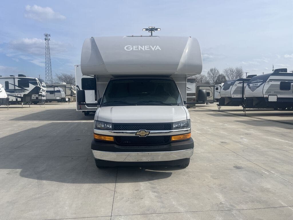 New 2026 Thor Motor Coach Geneva 28VZ Chevy available in Strafford, Missouri