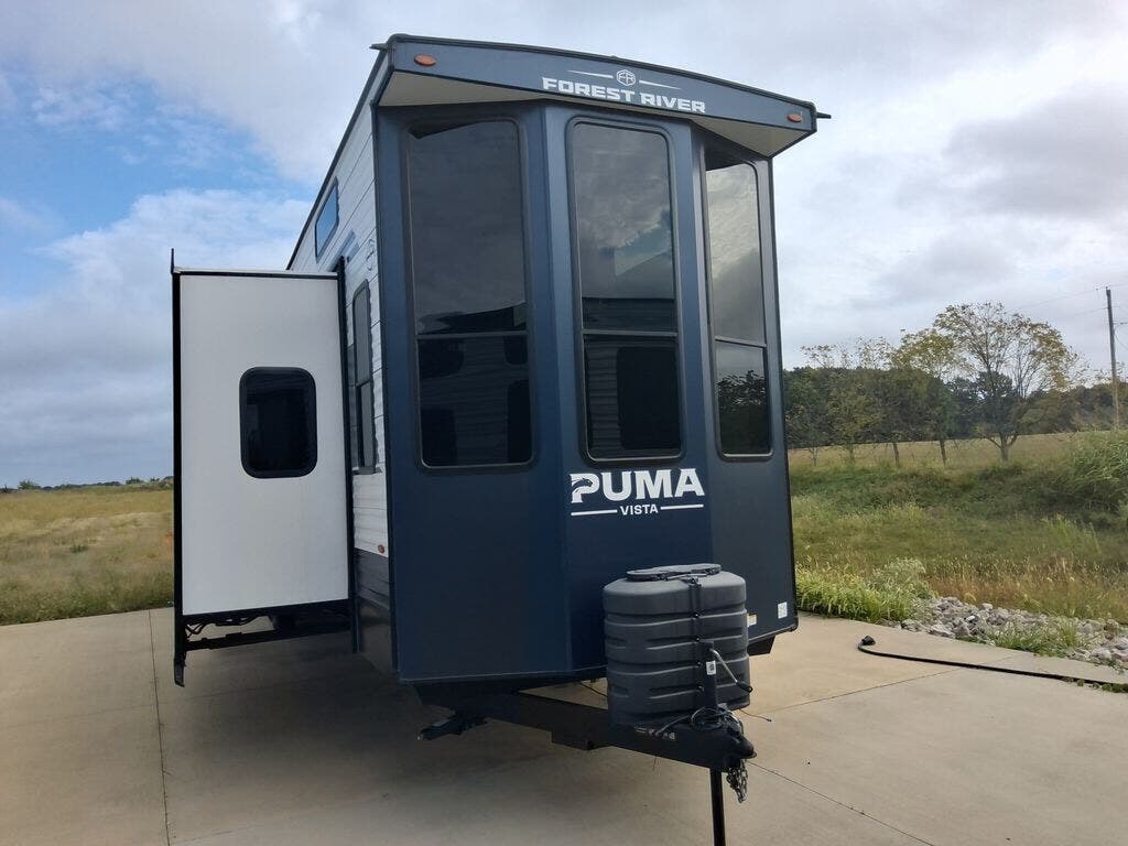 2026 Puma Vista 402LFT by Forest River from Blue Compass RV Springfield in Strafford, Missouri