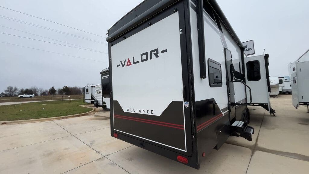 2026 Valor 44V14 by Alliance RV from Blue Compass RV Springfield in Strafford, Missouri