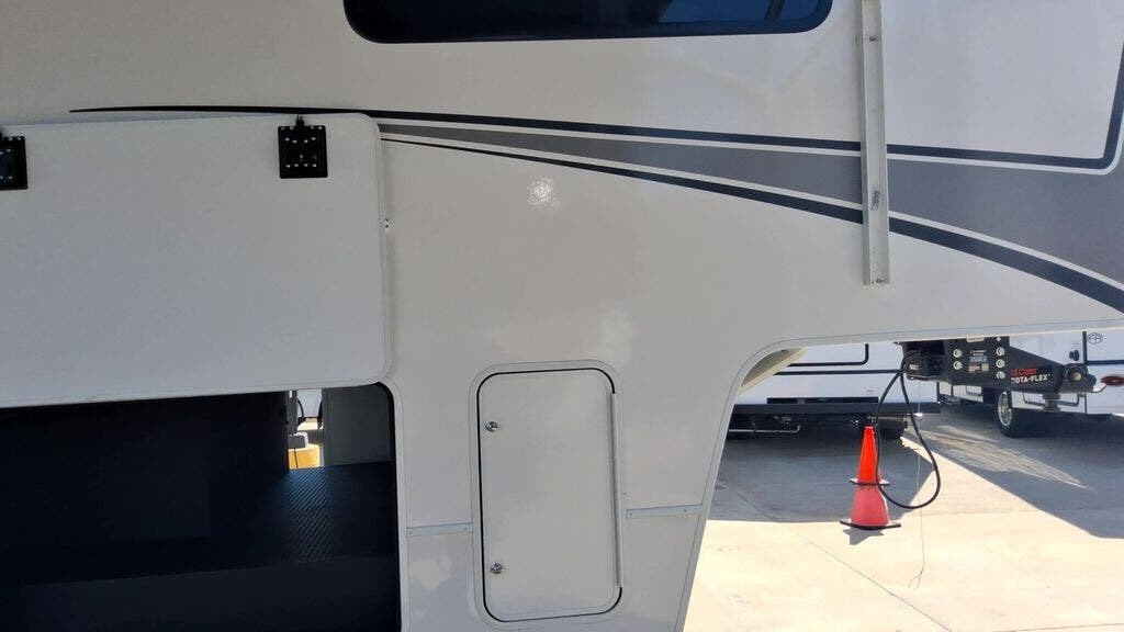 New 2026 Alliance RV Avenue 32RLS available in Strafford, Missouri