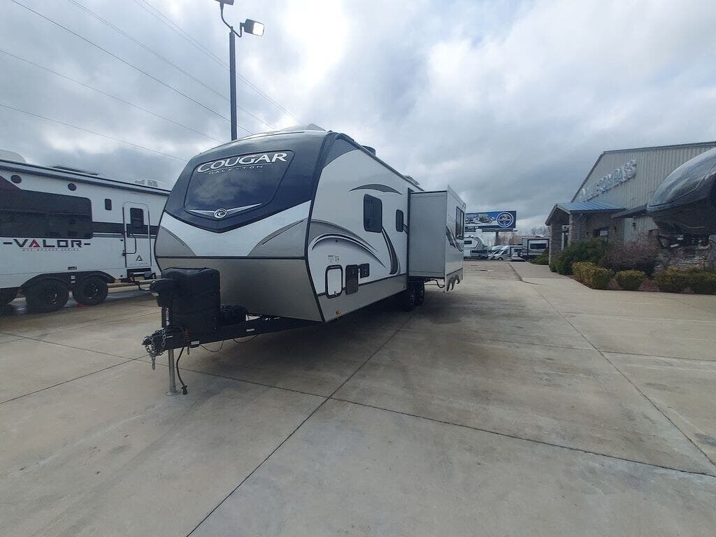 Used 2023 Keystone Cougar Half-Ton 25RDS available in Strafford, Missouri