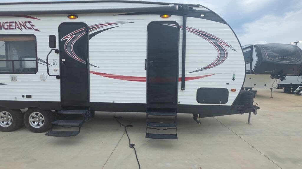 Used 2016 Forest River Vengeance Super Sport 25V available in Strafford, Missouri