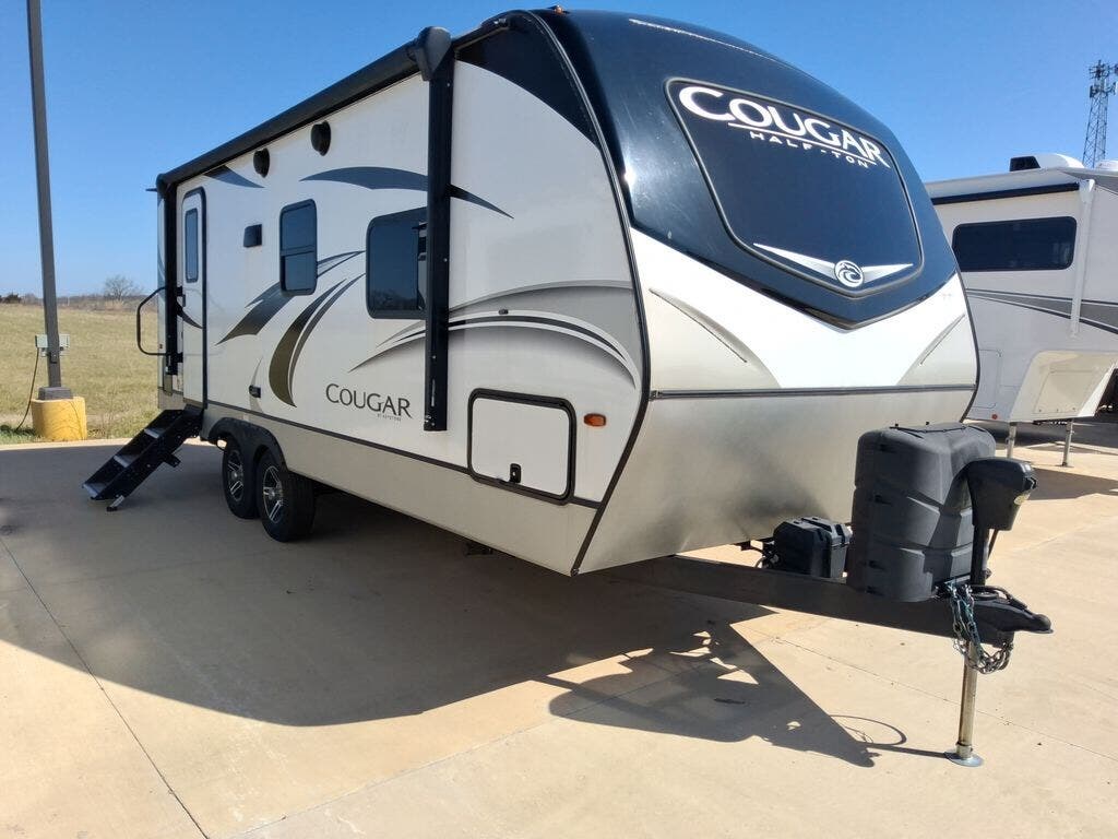 2022 Keystone Cougar Half-Ton 22RBS - Used Travel Trailer For Sale by Blue Compass RV Springfield in Strafford, Missouri