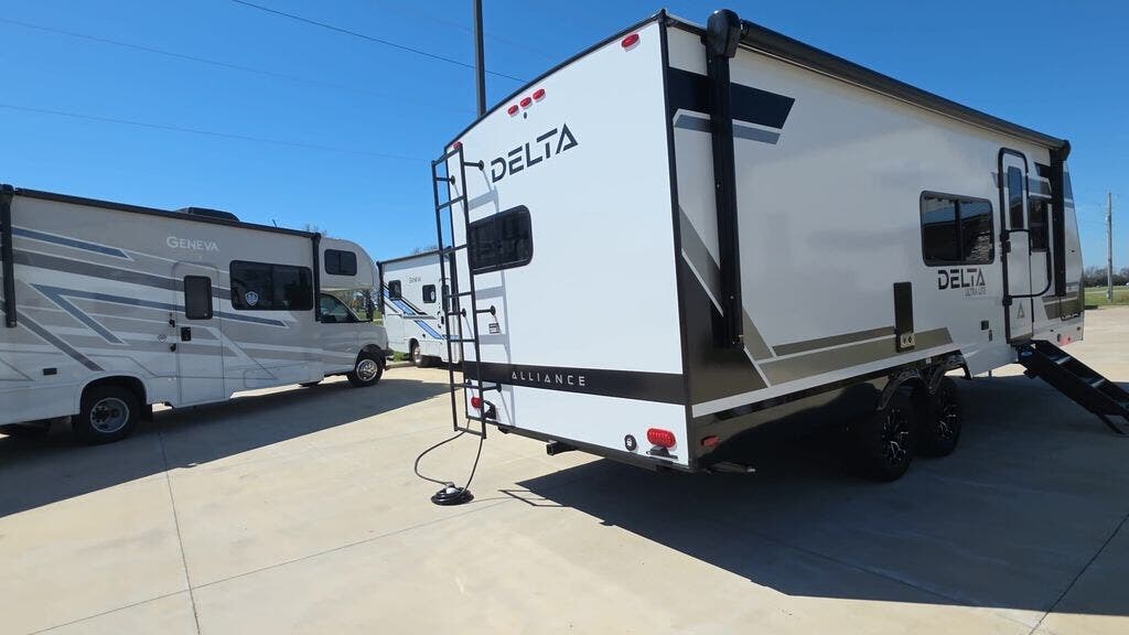 2026 Alliance RV Delta Ultra Lite ML226 - New Travel Trailer For Sale by Blue Compass RV Springfield in Strafford, Missouri