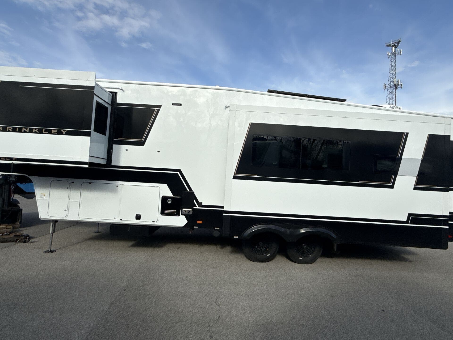 2026 Model Z 3200 by Brinkley RV from Blue Compass RV Springfield in Strafford, Missouri