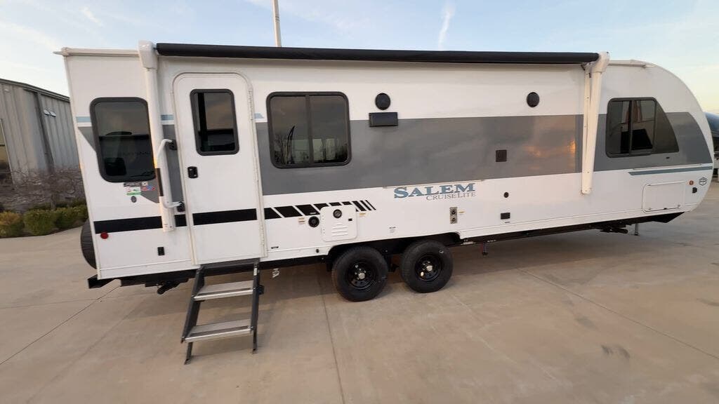 2025 Salem Cruise Lite 24RLXL by Forest River from Blue Compass RV Springfield in Strafford, Missouri
