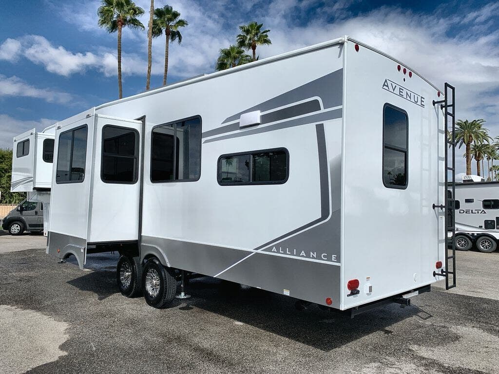 New 2026 Alliance RV Avenue 35RKS available in Strafford, Missouri