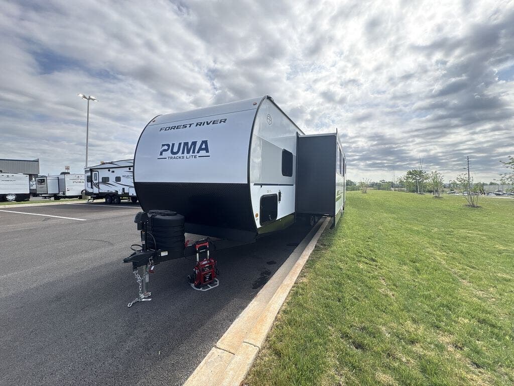 2026 Forest River Puma Tracks 302BHS - New Travel Trailer For Sale by Blue Compass RV Springfield in Strafford, Missouri