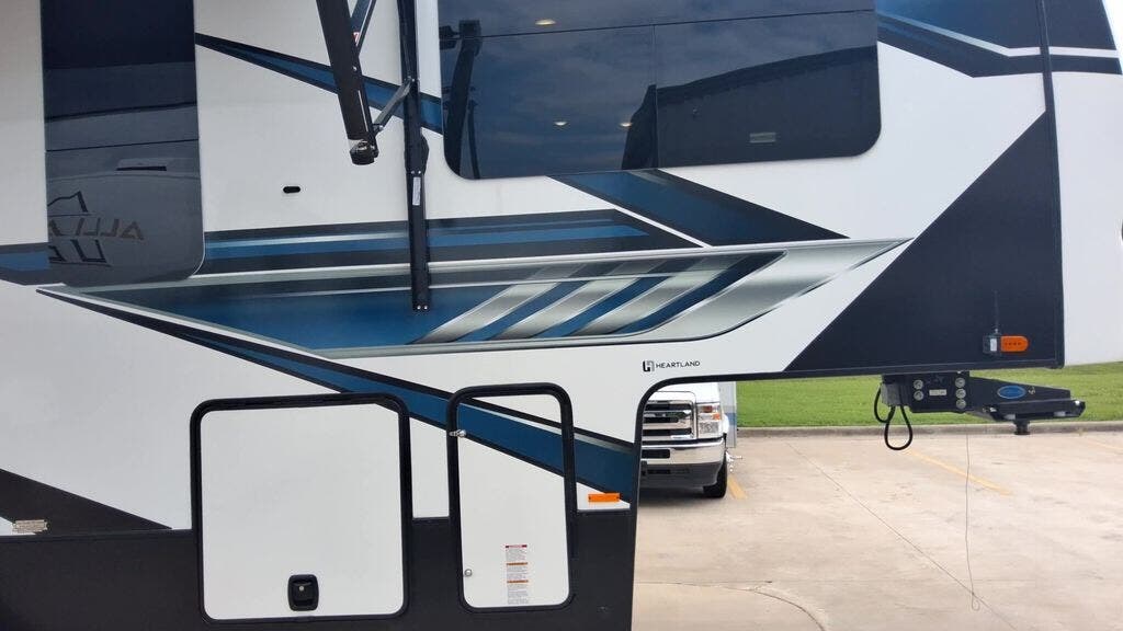 Used 2022 Heartland Road Warrior 375 available in Strafford, Missouri