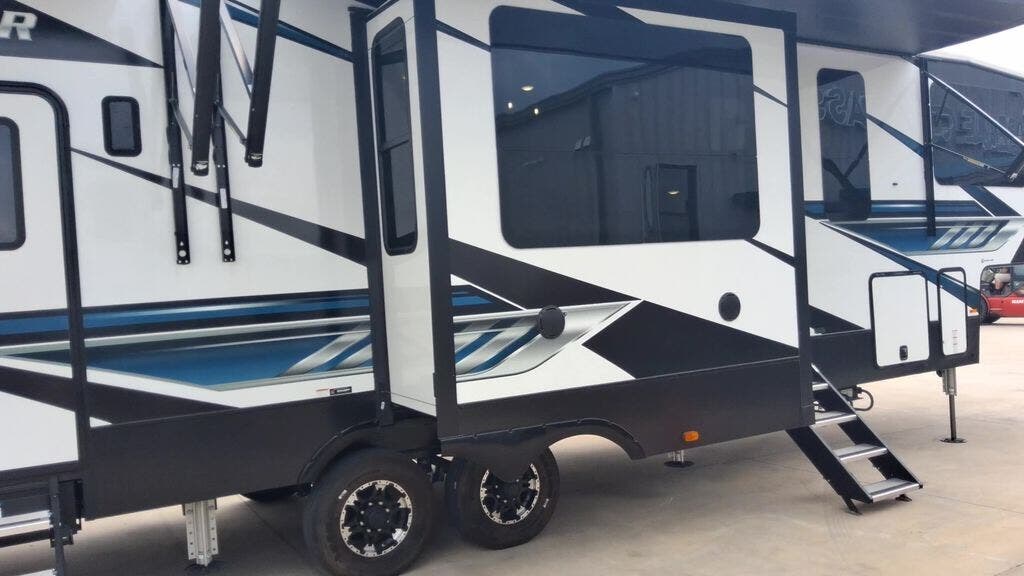 2022 Road Warrior 375 by Heartland from Blue Compass RV Springfield in Strafford, Missouri